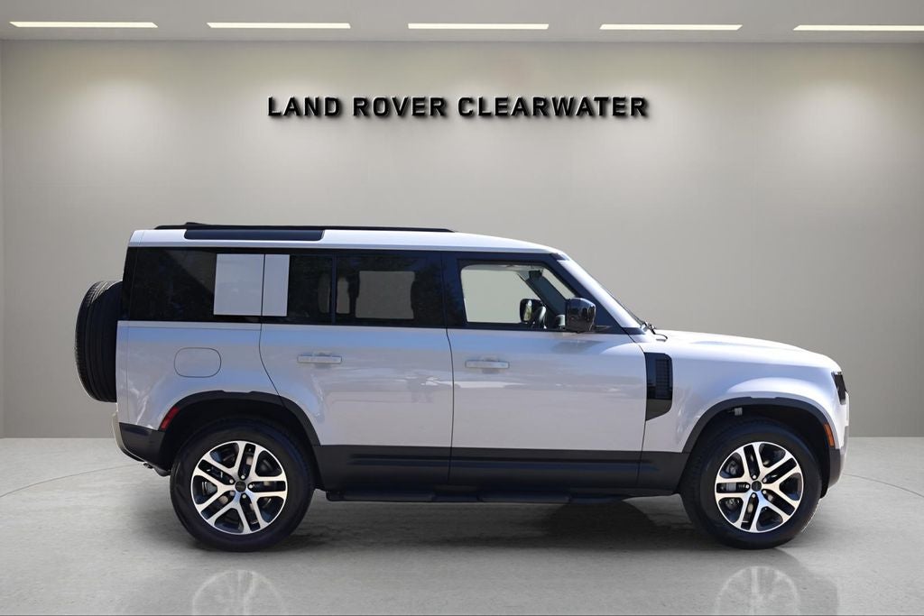 2026 Land Rover Defender 110 S