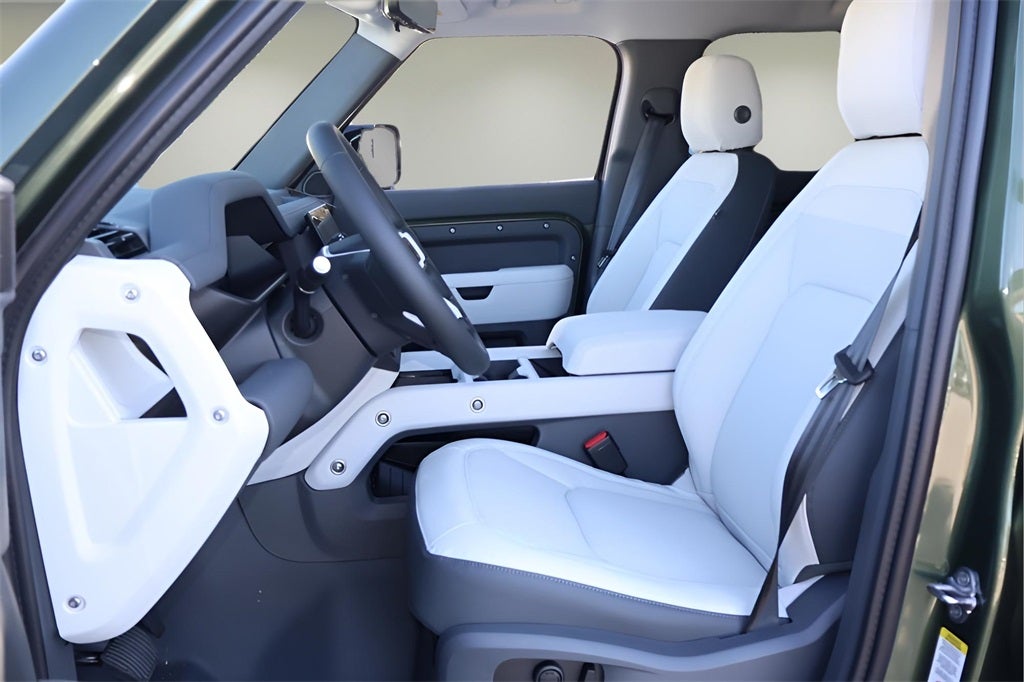 2026 Land Rover Defender 110 S