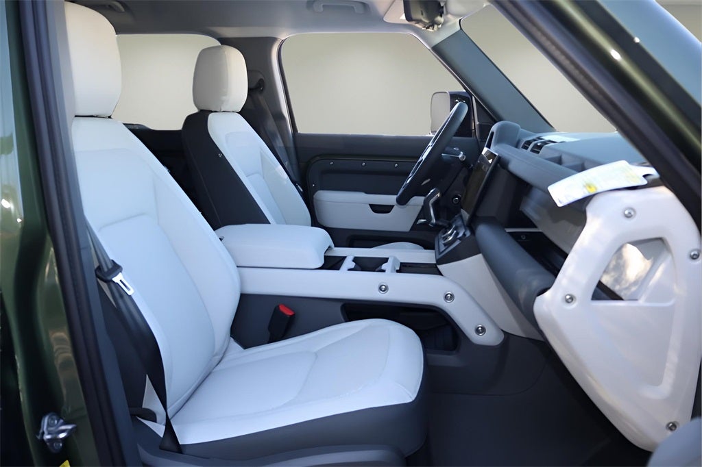 2026 Land Rover Defender 110 S