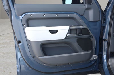 2026 Land Rover Defender 110 S
