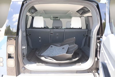 2026 Land Rover Defender 110 S