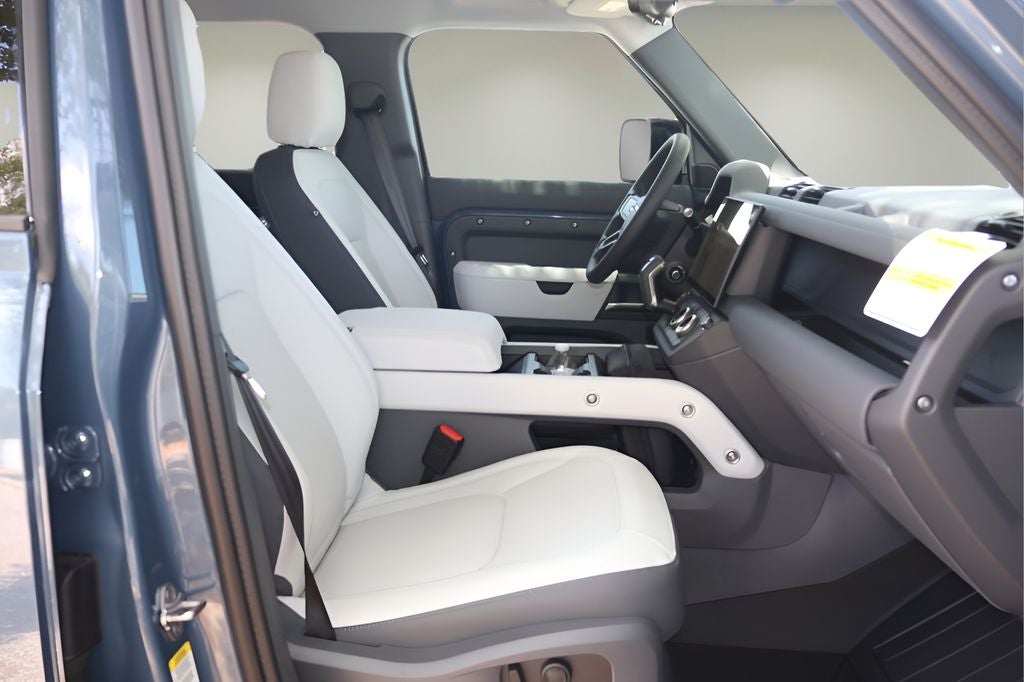 2026 Land Rover Defender 110 S