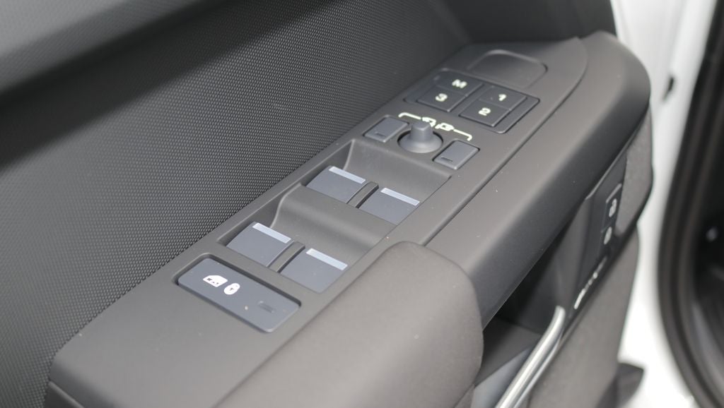 2026 Land Rover Defender 110 S