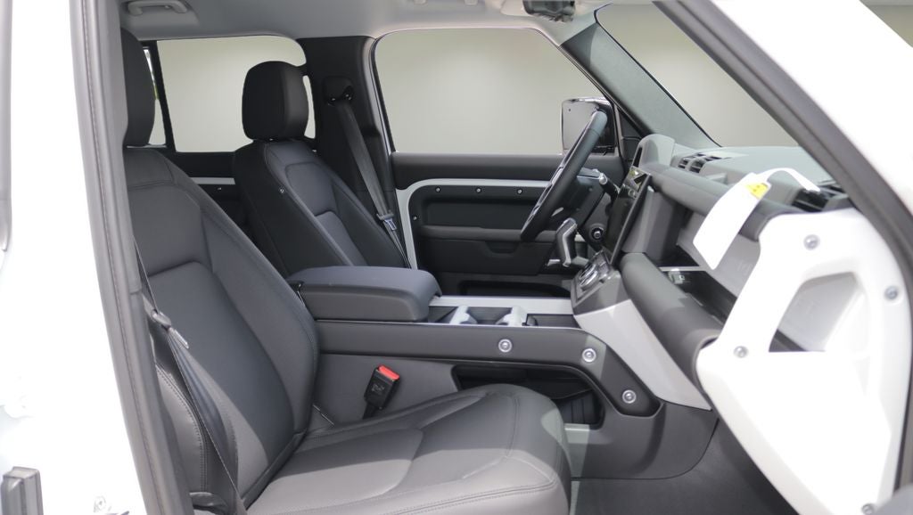 2026 Land Rover Defender 110 S