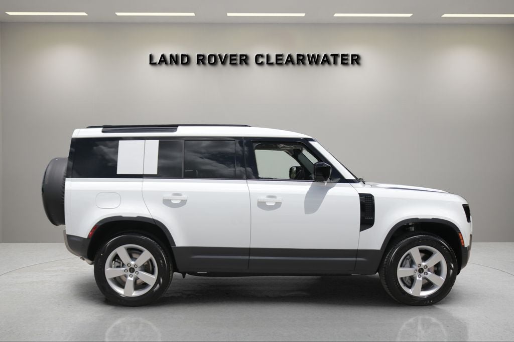 2026 Land Rover Defender 110 S