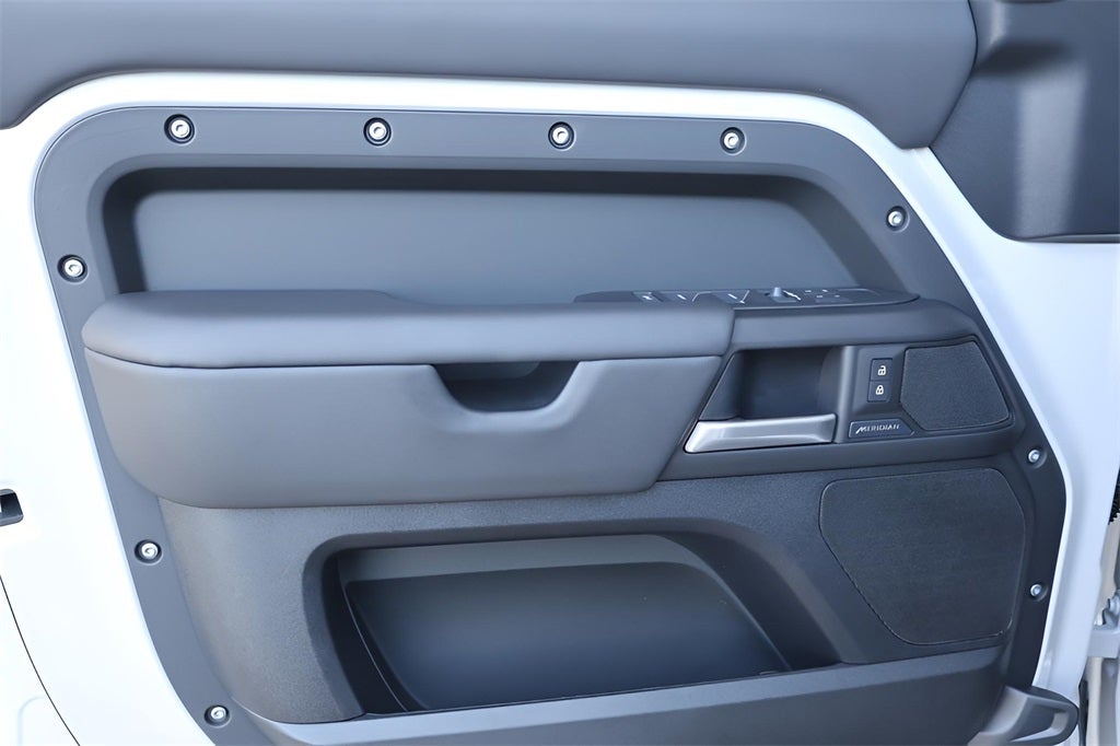 2026 Land Rover Defender 110 S