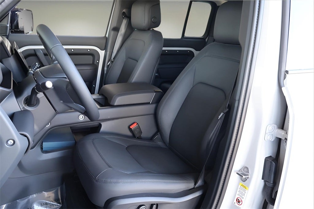 2026 Land Rover Defender 110 S