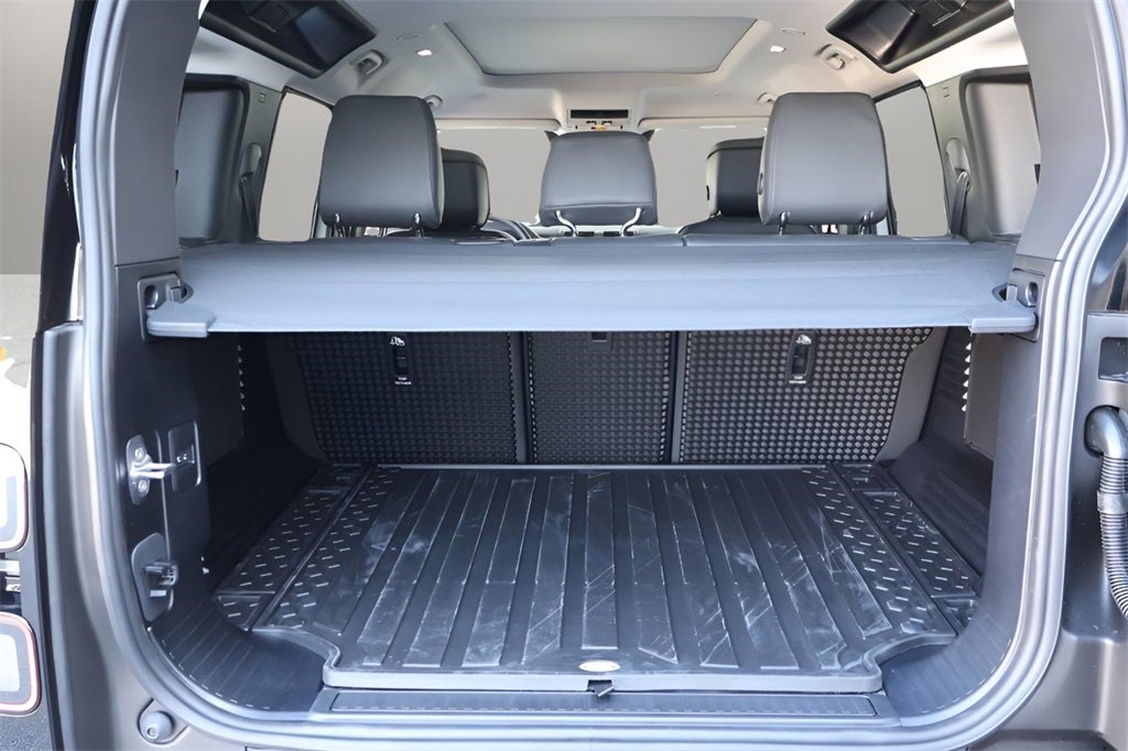 2026 Land Rover Defender 110 S