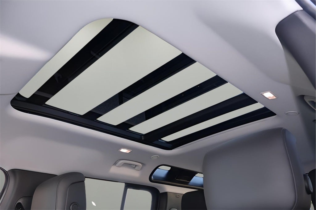 2026 Land Rover Defender 110 S