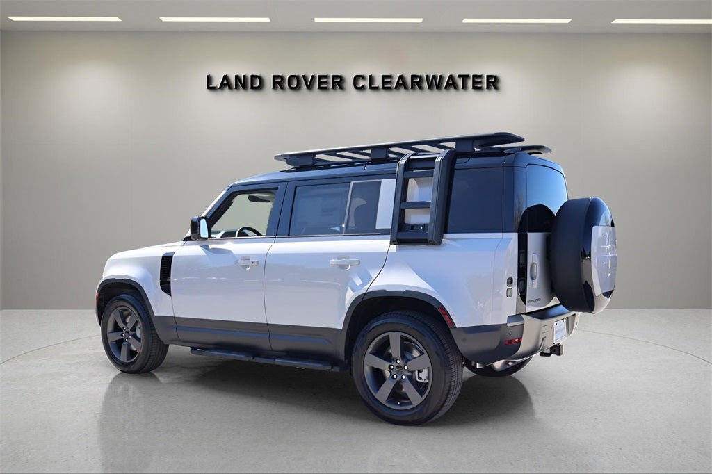 2026 Land Rover Defender 110 S