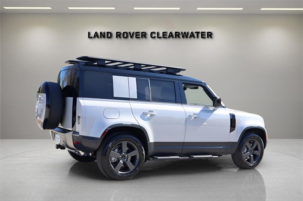 2026 Land Rover Defender 110 S