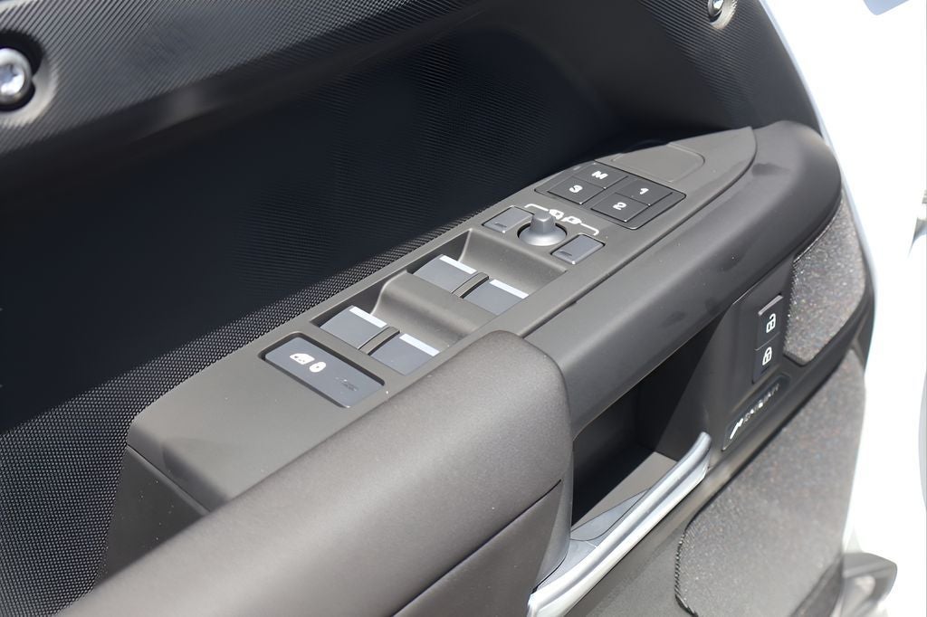 2026 Land Rover Defender 110 S