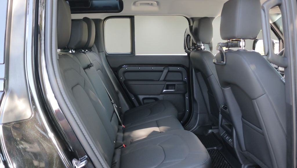 2026 Land Rover Defender 110 S
