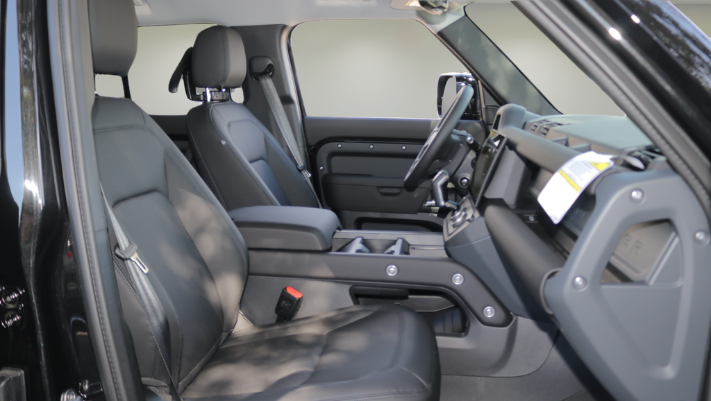 2026 Land Rover Defender 110 S
