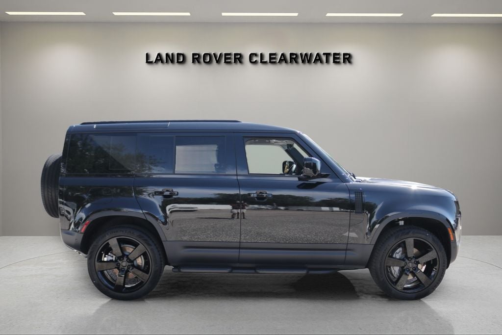 2026 Land Rover Defender 110 S