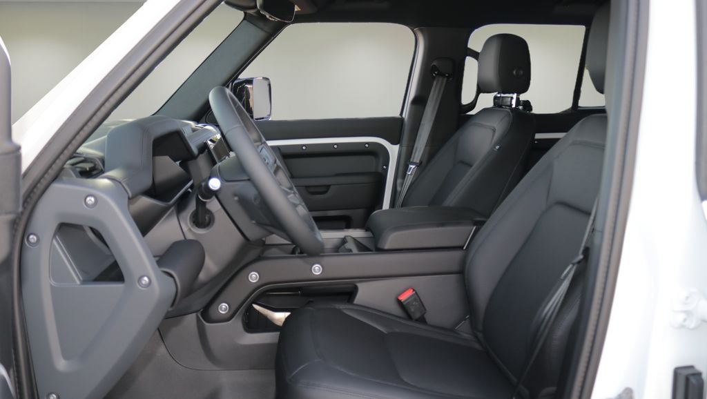 2026 Land Rover Defender 110 S
