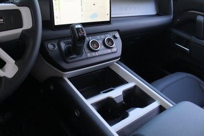 2025 Land Rover Defender 110 S
