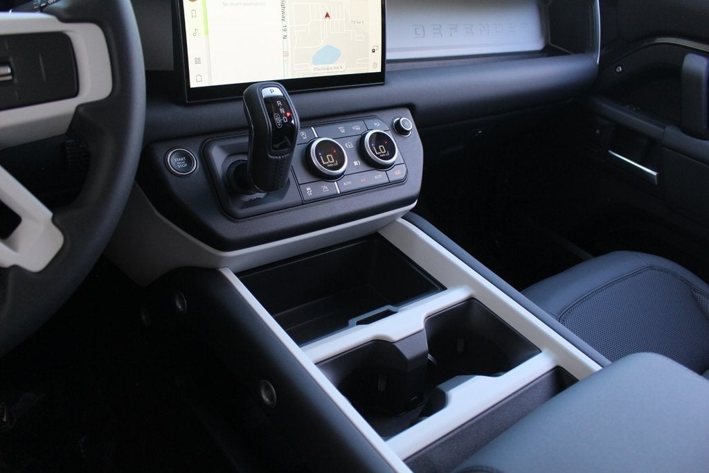 2025 Land Rover Defender 110 S