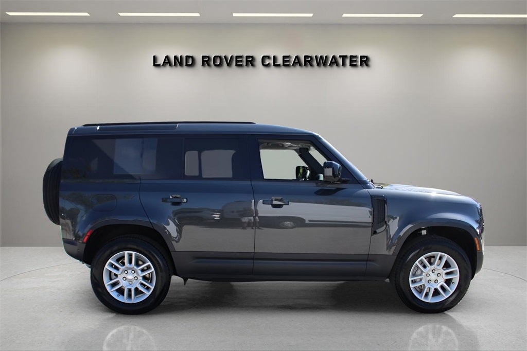 2025 Land Rover Defender 110 S