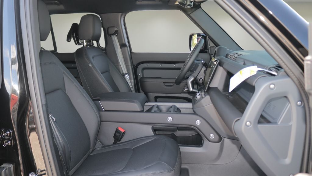 2026 Land Rover Defender 110 S