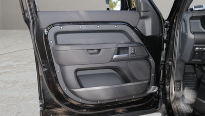 2026 Land Rover Defender 110 S