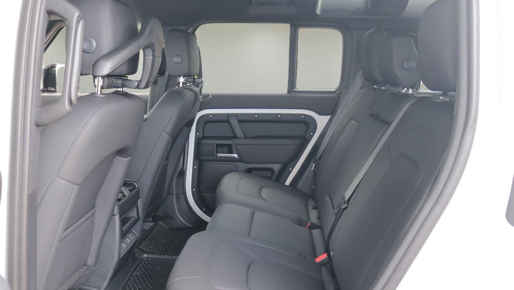 2026 Land Rover Defender 110 S