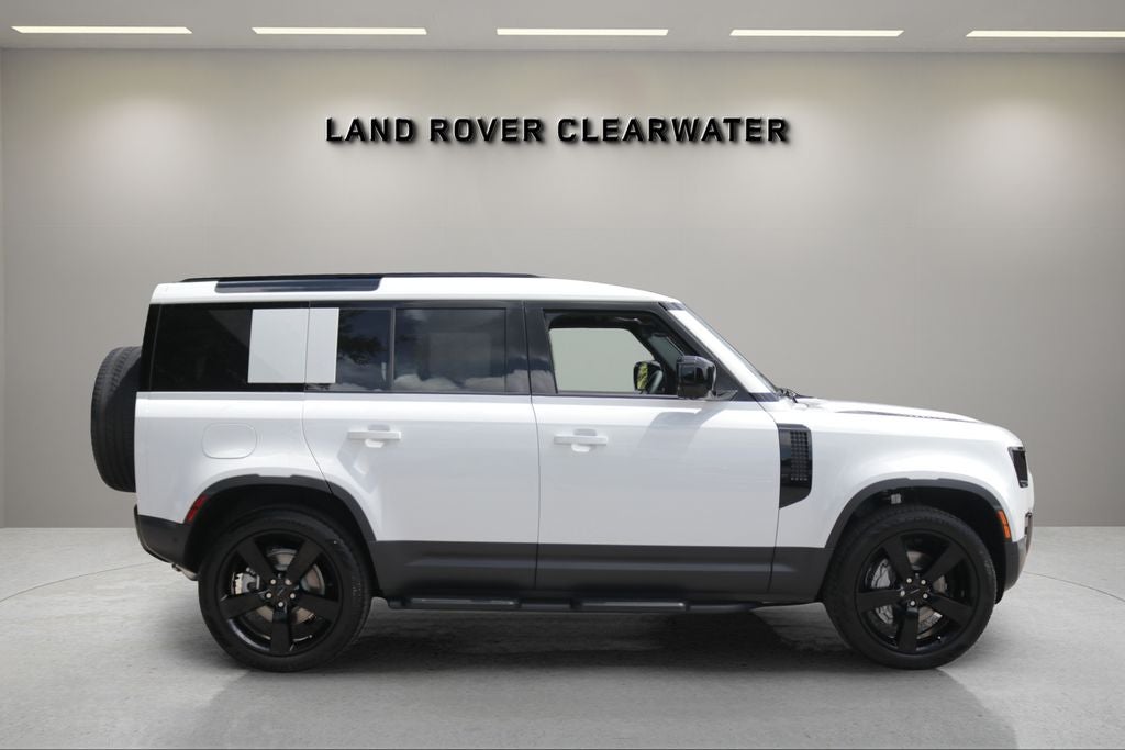 2026 Land Rover Defender 110 S