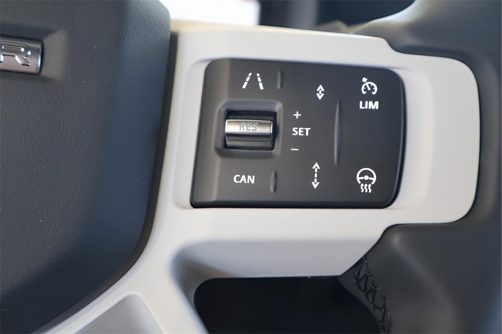 2025 Land Rover Defender 110 S