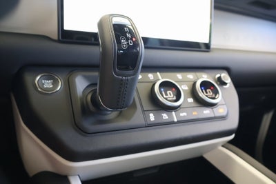 2025 Land Rover Defender 110 S