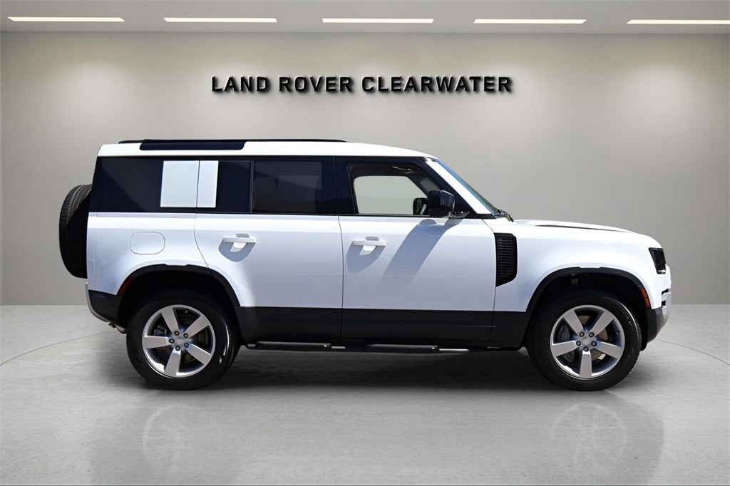 2025 Land Rover Defender 110 S