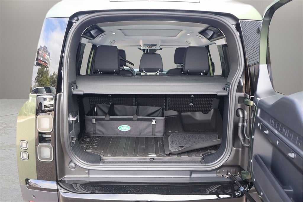 2026 Land Rover Defender 110 S