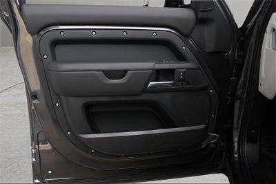 2025 Land Rover Defender 110 S
