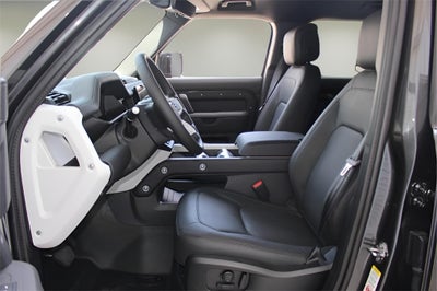 2025 Land Rover Defender 110 S