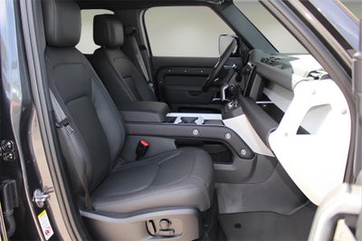 2025 Land Rover Defender 110 S