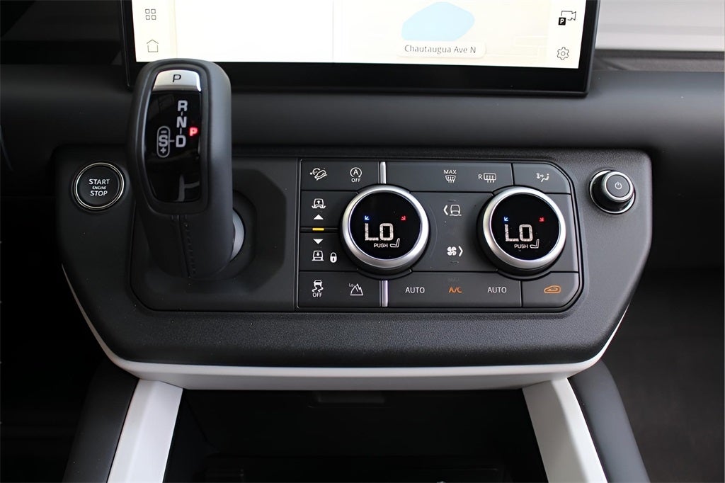 2025 Land Rover Defender 110 S