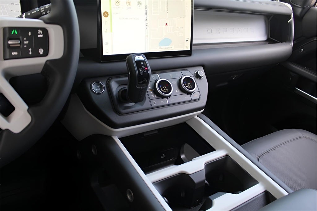 2025 Land Rover Defender 110 S