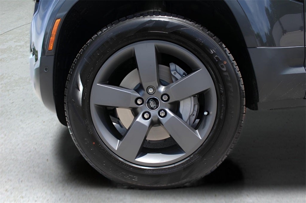 2025 Land Rover Defender 110 S