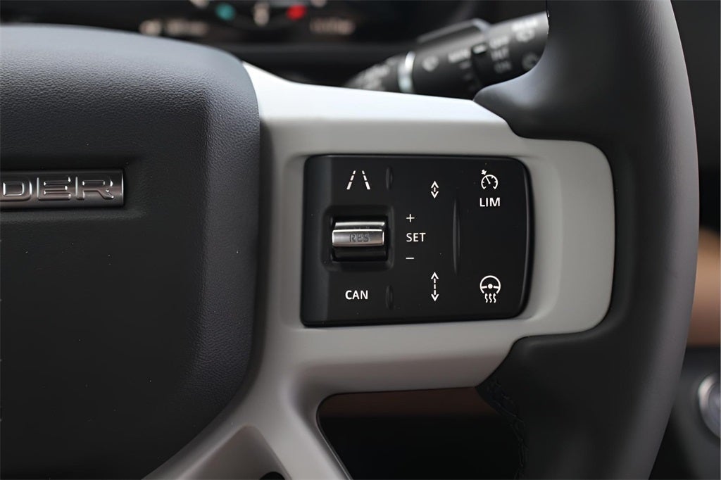 2025 Land Rover Defender 110 S