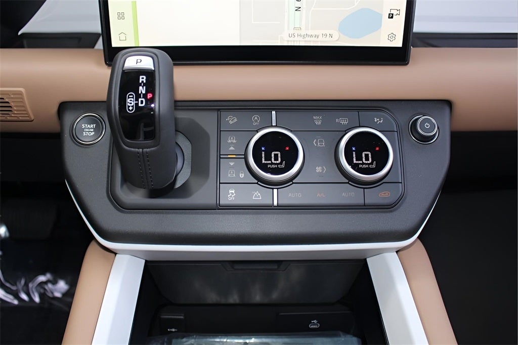 2025 Land Rover Defender 110 S