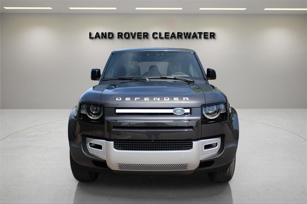 2025 Land Rover Defender 110 S