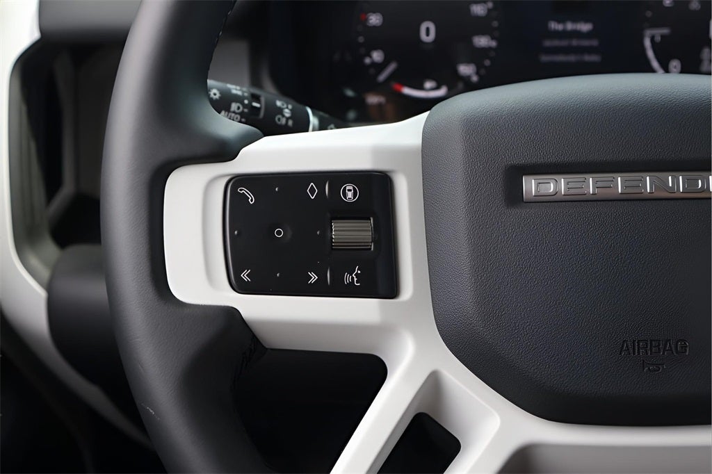 2025 Land Rover Defender 130 S