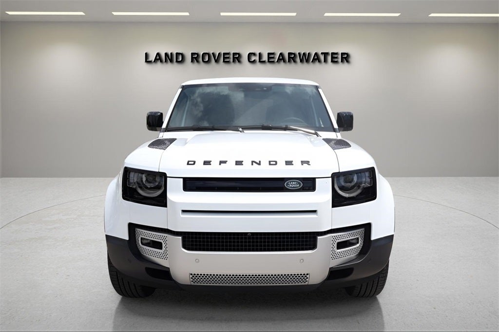 2025 Land Rover Defender 130 S