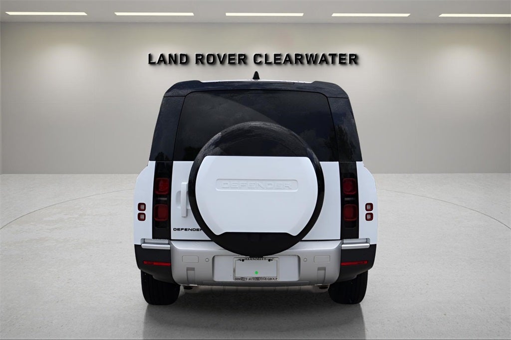 2025 Land Rover Defender 130 S