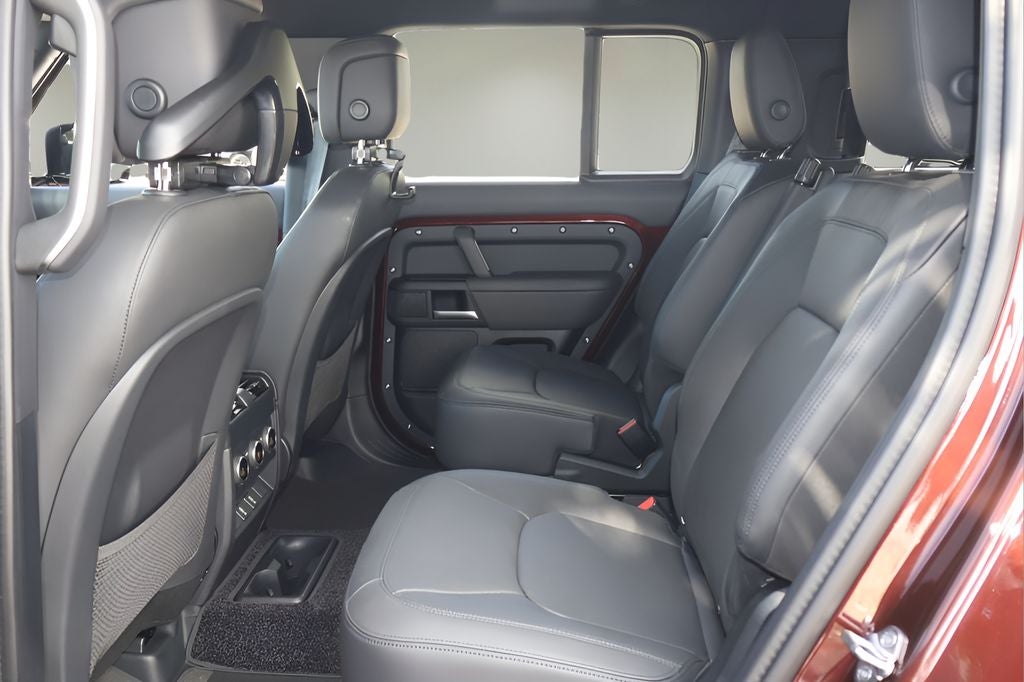 2026 Land Rover Defender 130 S