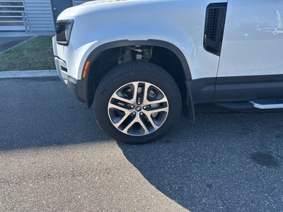 2020 Land Rover Defender 110 SE