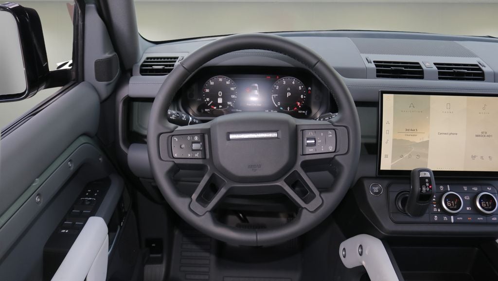 2026 Land Rover Defender 110 Base