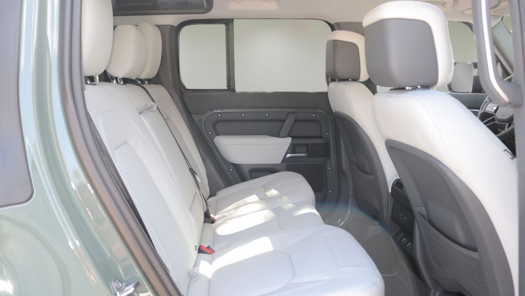 2026 Land Rover Defender 110 Base