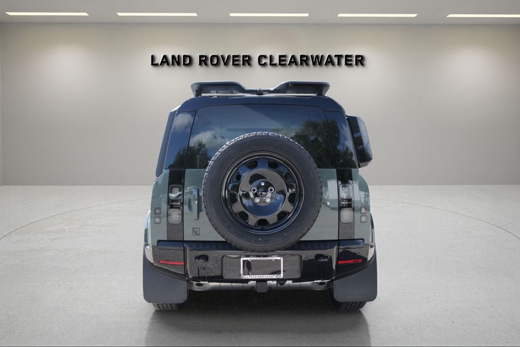 2026 Land Rover Defender 110 Base