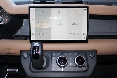 2025 Land Rover Defender 110 V8