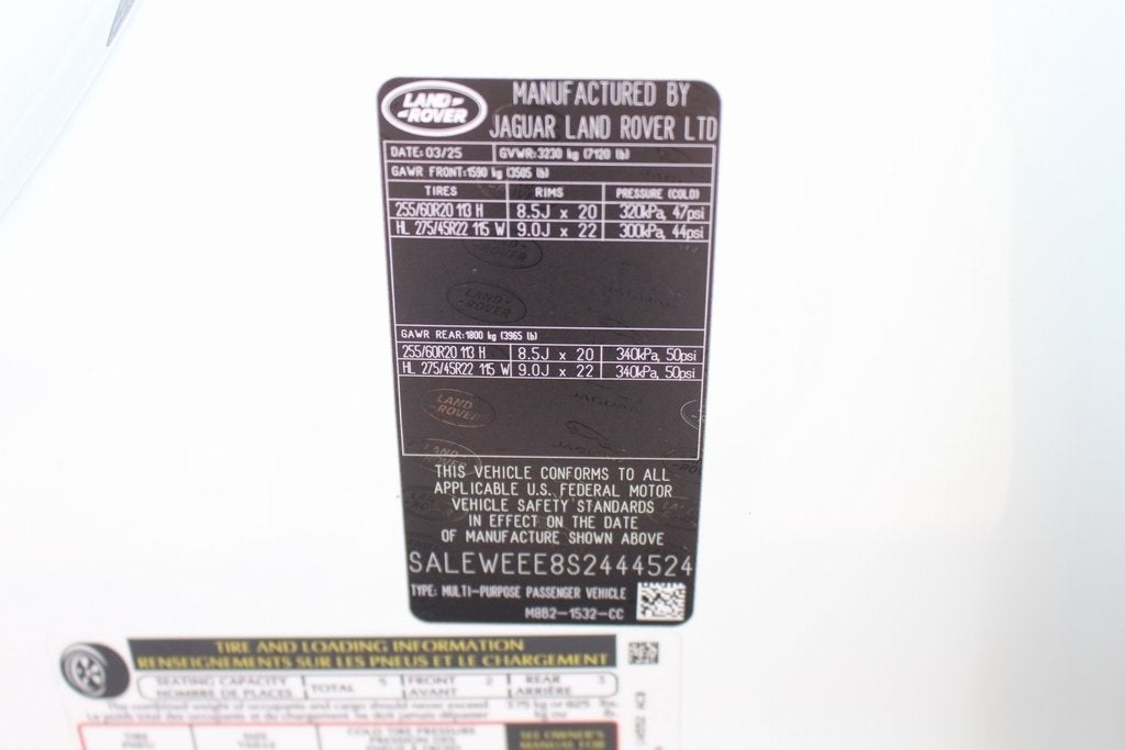 2025 Land Rover Defender 110 V8